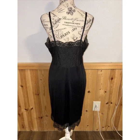 60s VTG Vassarette Slip Dress 36 Black  Nylon Lace USA Made Munsingwear - Picture 5 of 6